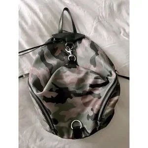 Gently used Rebecca Minkoff Julian Camo-Print Backpack Rebecca Minkoff | Bags | Gently Used Rebecca Minkoff Julian  main image 4